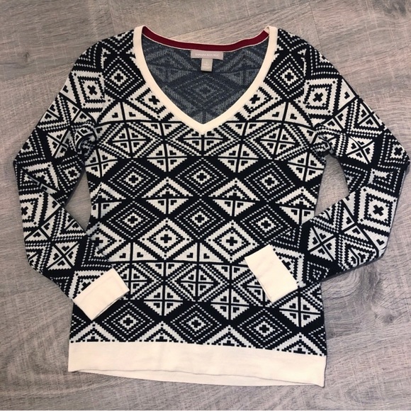 Banana Republic Aztec Style Sweater - Picture 9 of 9